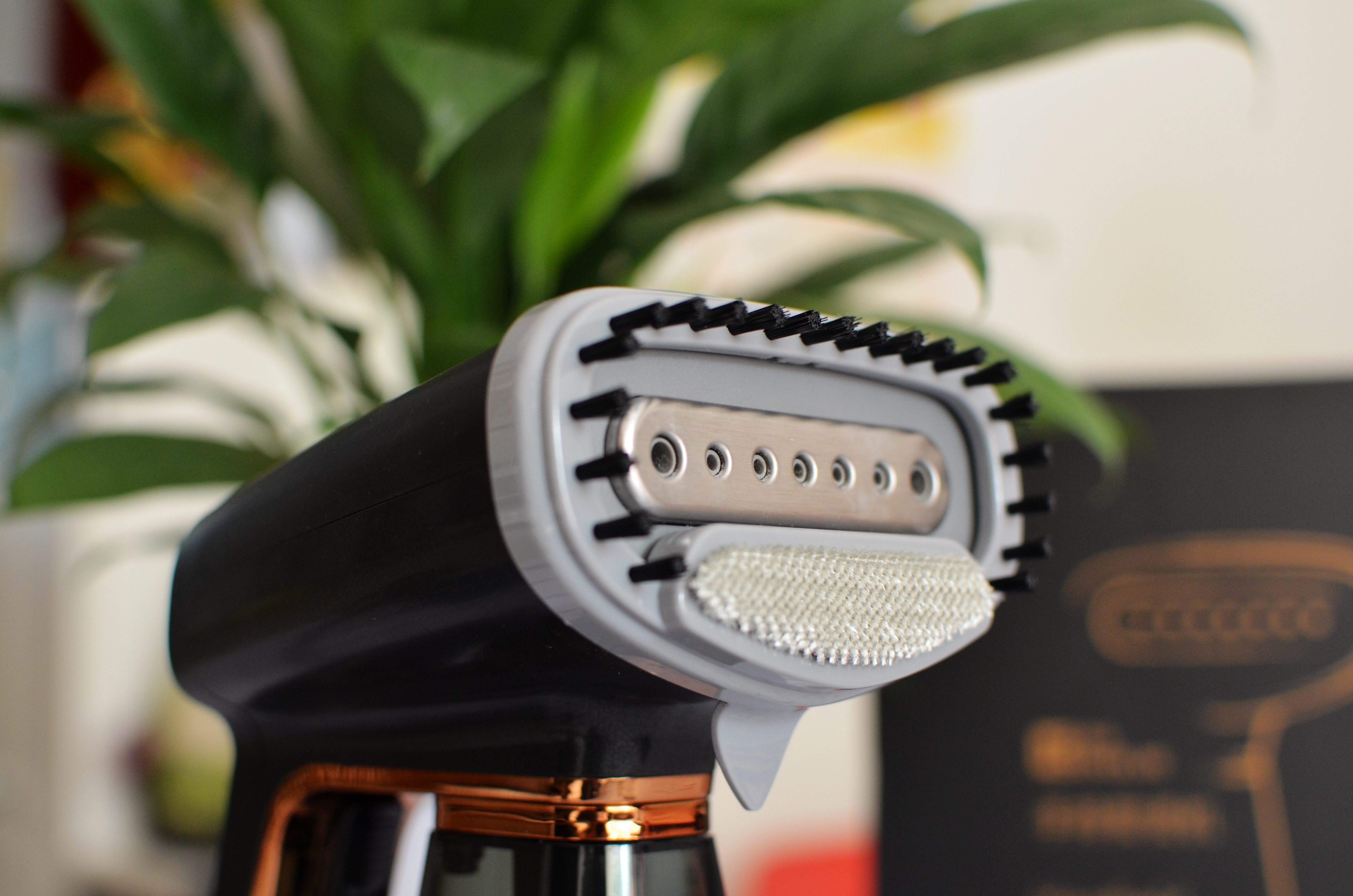 售价399元！卓力出品，熨烫+高温消毒，衣未挂烫机体验