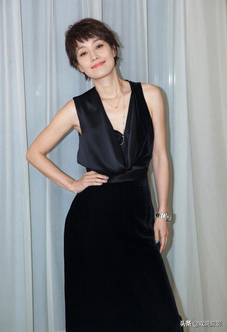 马伊琍保剑锋领奖,马伊琍与保剑锋同框