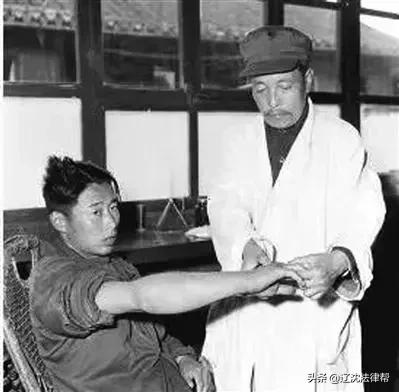 蛇医行家季德胜传奇,旷世神医克林顿