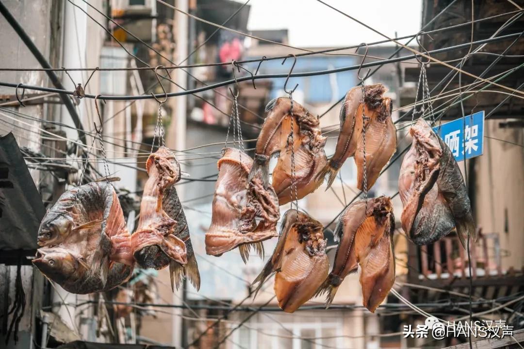 腌腊肉灌腊肠年味是不是就来了,灌香肠腌腊肉武汉冬至年味浓
