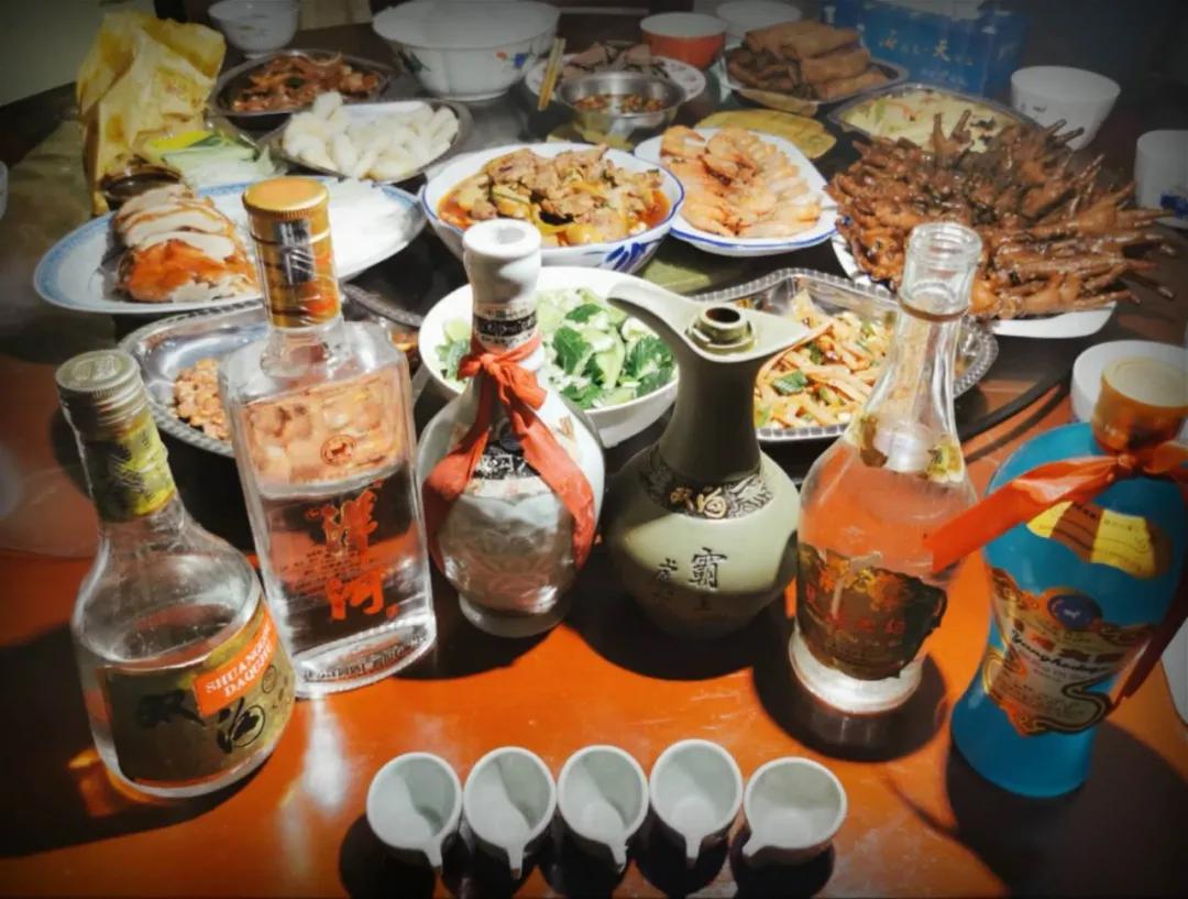 20年前的整箱白酒收藏价值,20年珍藏二锅头多少钱一瓶