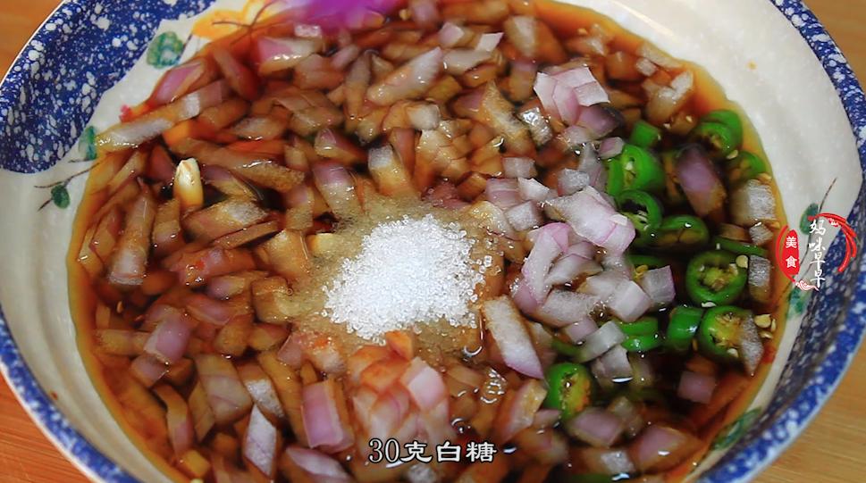 买鸡蛋时挑大的还是挑小的好,买鸡蛋时挑选大的好还是小的好