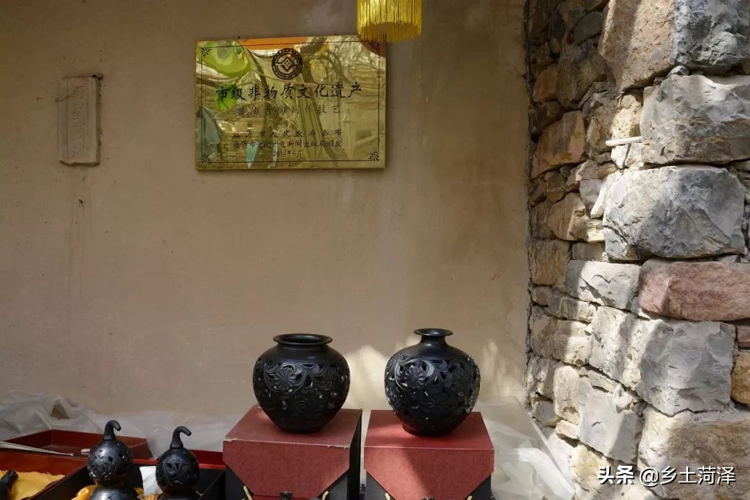 山东黑陶手工匠人,临沂黑陶手工制作