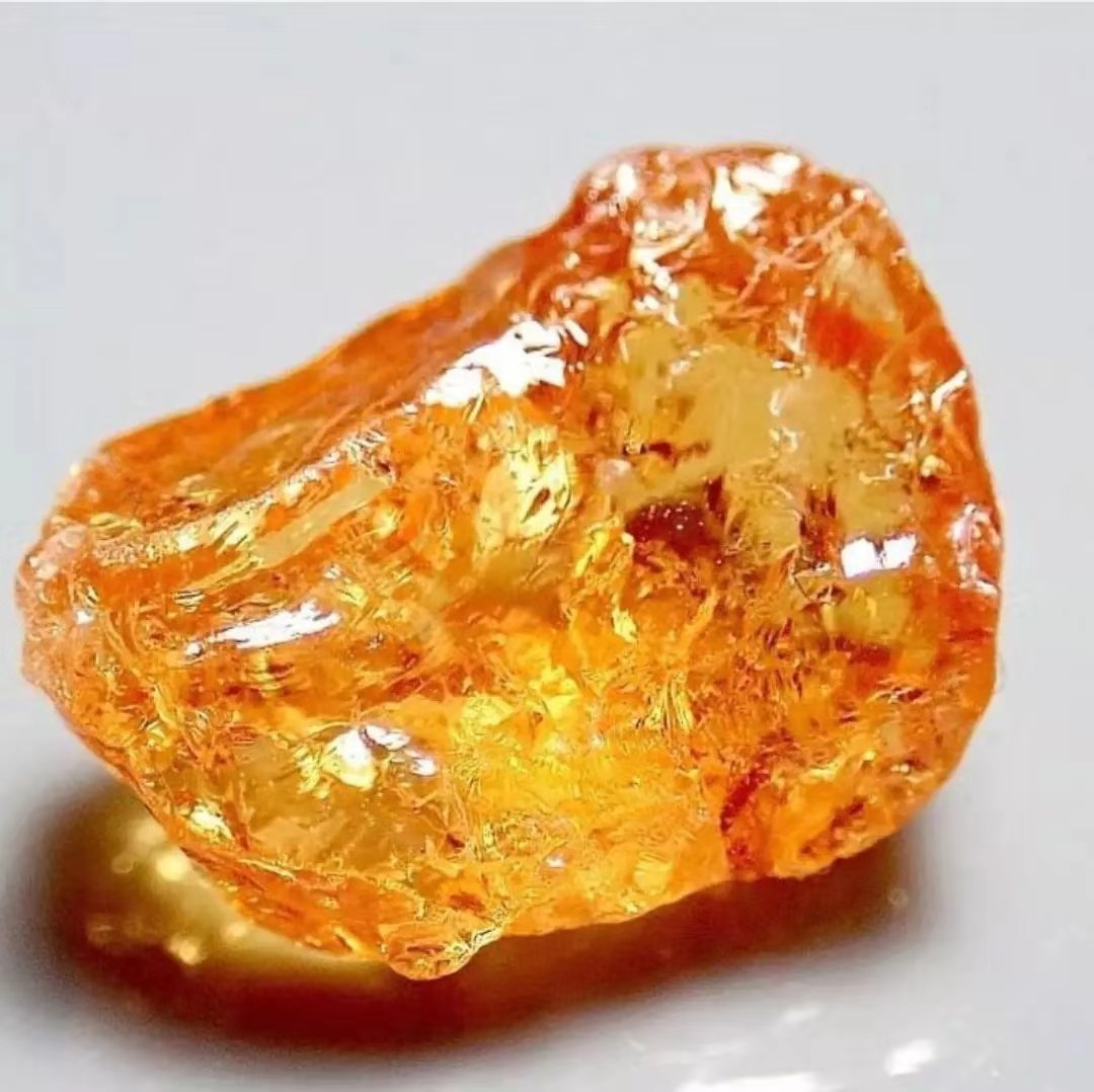 彩色宝石大全介绍,彩色宝石的分类图