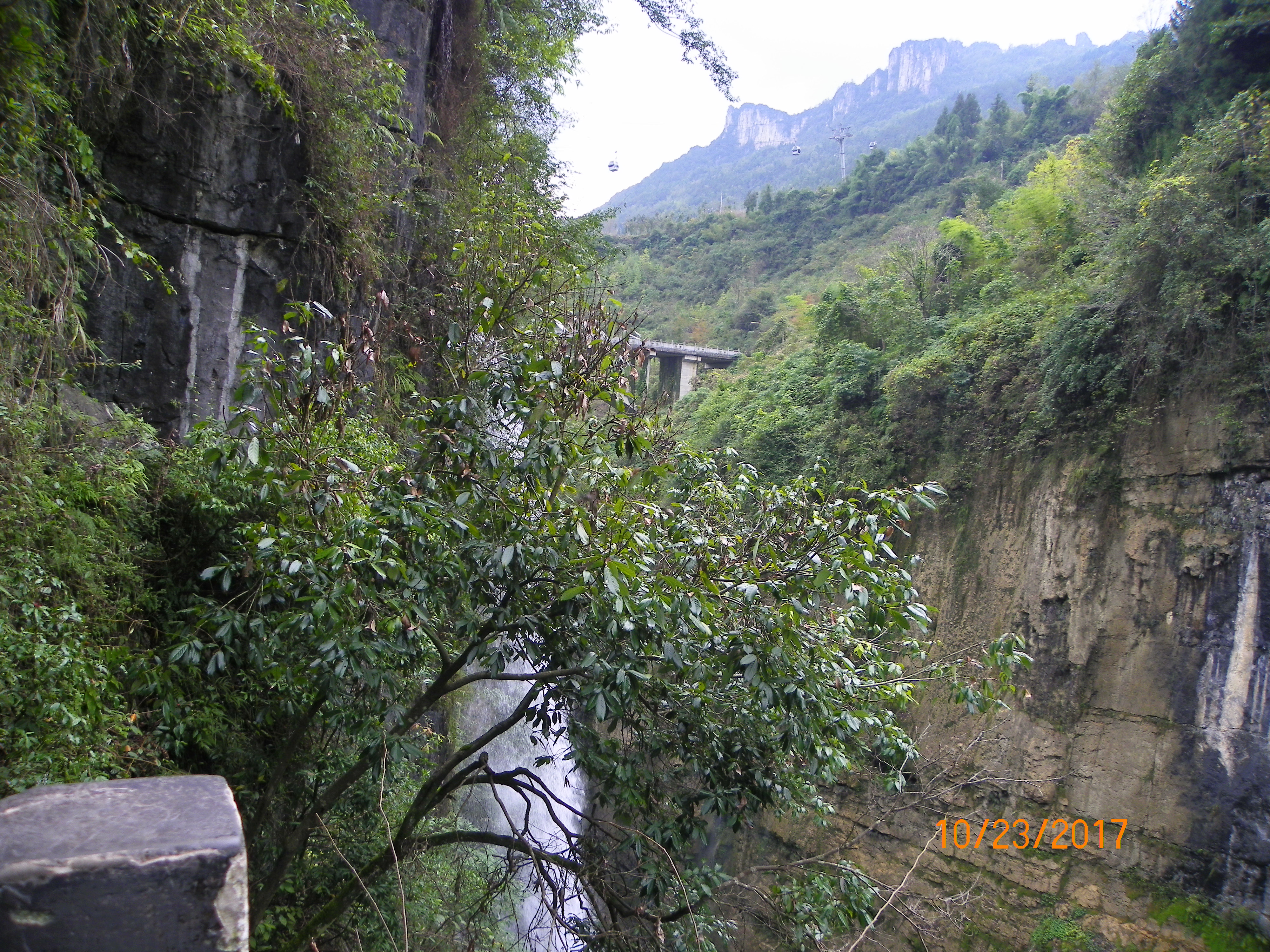 閲嶅簡涓夊场鎭╂柦,涓囧窞鍘绘仼鏂芥湁鍝簺鏅尯