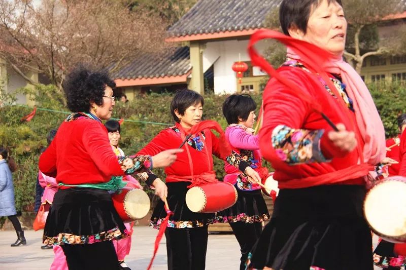 穹窿山风景区：金猪绘新春年味快乐过传统新年！