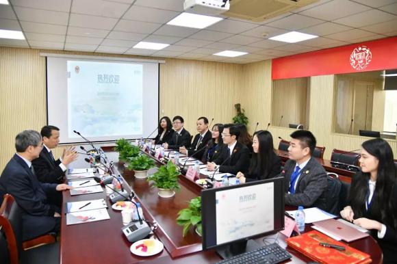 鑱斿悎鍥借缁冪爺绌舵墍瑙嗛,鑱斿悎鍥借缁冪爺绌舵墍浜氬お涓績