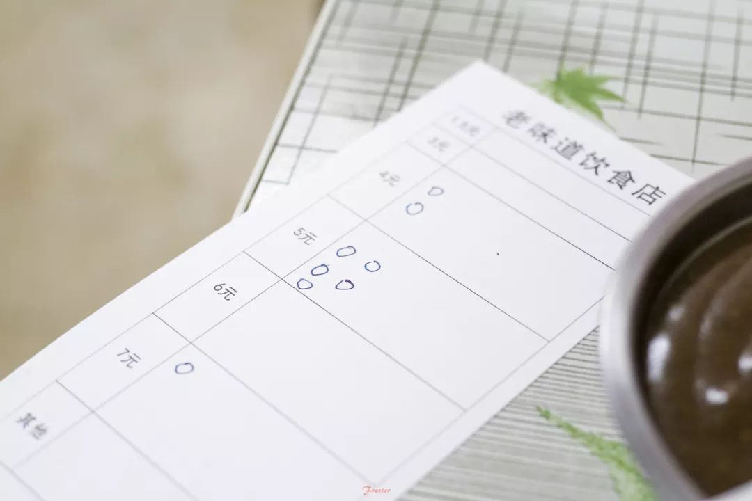 海南人有一套完全的消暑List，这其中绝对少不了吃糖水