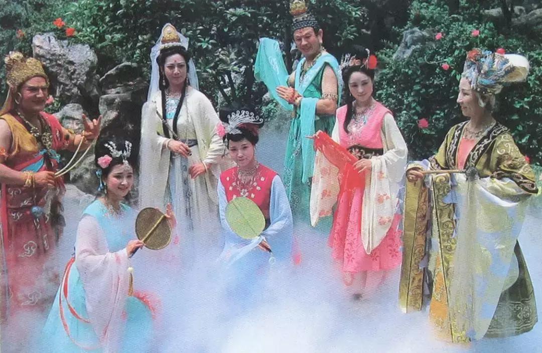 MetGala｜他们都在骗你，今年时尚奥斯卡的主题，是中国古代神话