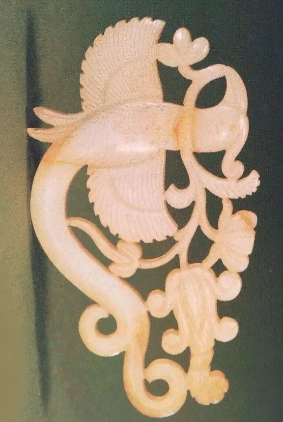 古玉凤鸟各时期特征,凤鸟图案的清代古玉