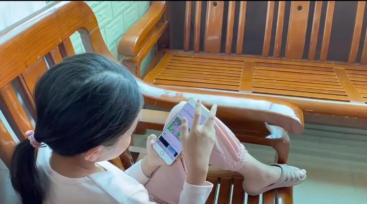 青少年参与足球运动的情况,青少年为什么要多运动