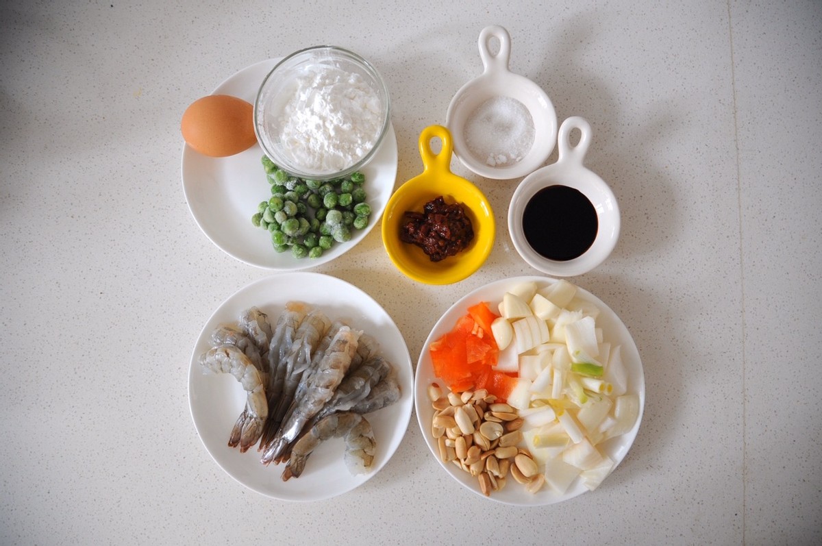 宫保鸡丁家常做法鲜美入味,虾仁煎鸡蛋宫保鸡丁家常做法