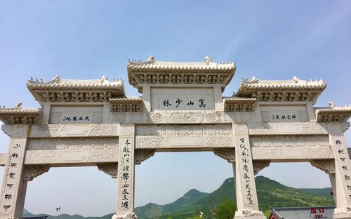 四海名山夸第一，巨钟重铸振唐音——少林寺博大精深的历史