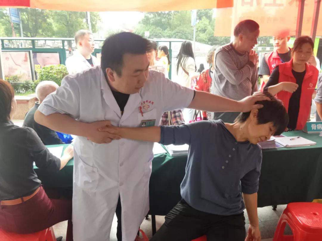 骨科行家来乡镇开展义诊活动,江西省人民医院骨科义诊活动