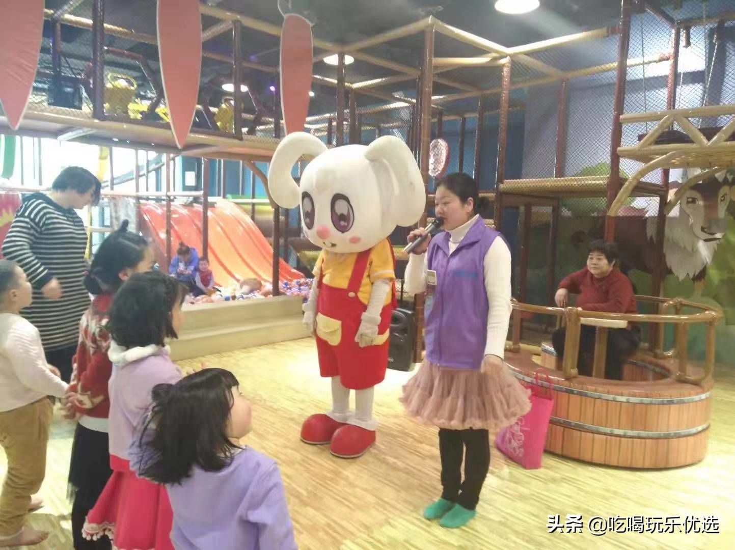 海洋球乐园游乐场滑滑梯,武汉淘气堡乐园