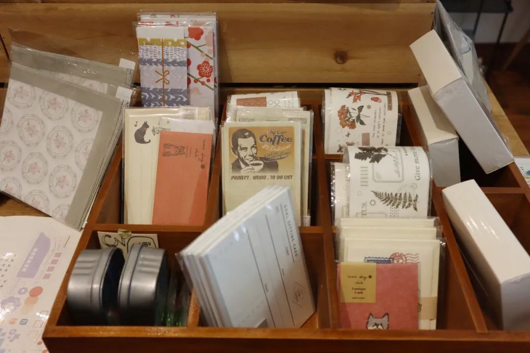 买文具视频,买开学文具