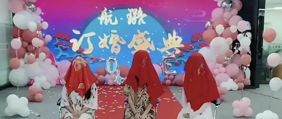 殷世航的财富密码！装疯卖傻五小时收入4500万，小丑竟是我自己