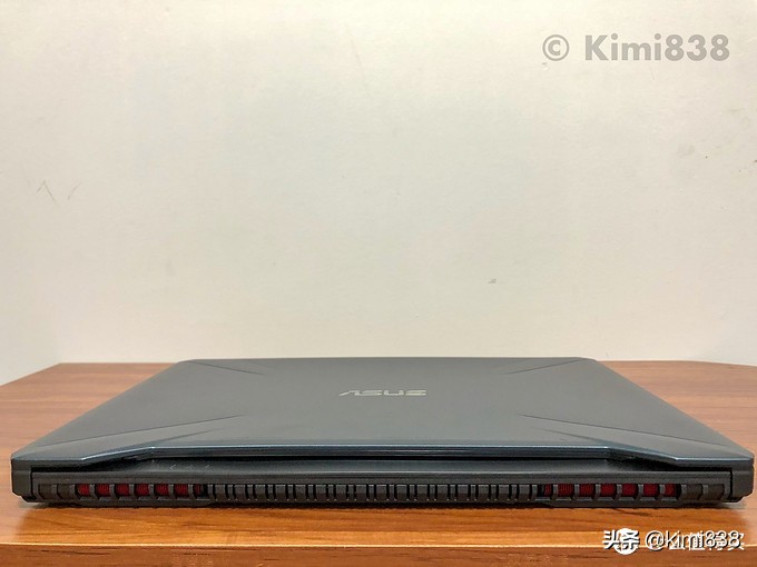 华硕飞行堡垒七能够连蓝牙键盘吗,华硕飞行堡垒7屏幕一闪一闪