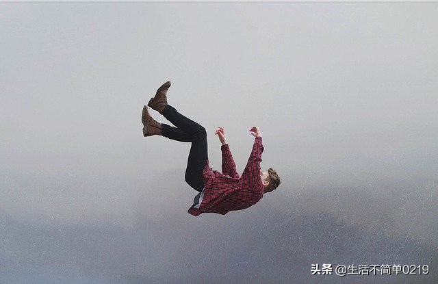 一个男人这样做是对还是错,当一个男人觉得你什么事都能做好