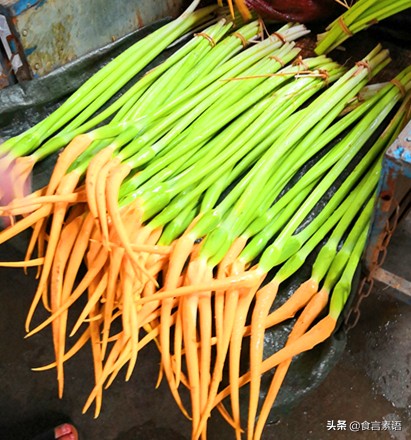 芋头的花在云南也是道好菜，做不好会麻嘴，这样做保证安全又好吃