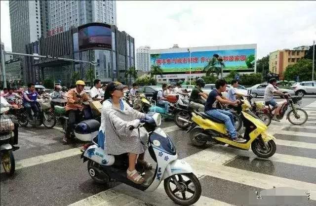 电动车电池有一块坏的怎么测出来,电动车电池好坏能测出来吗