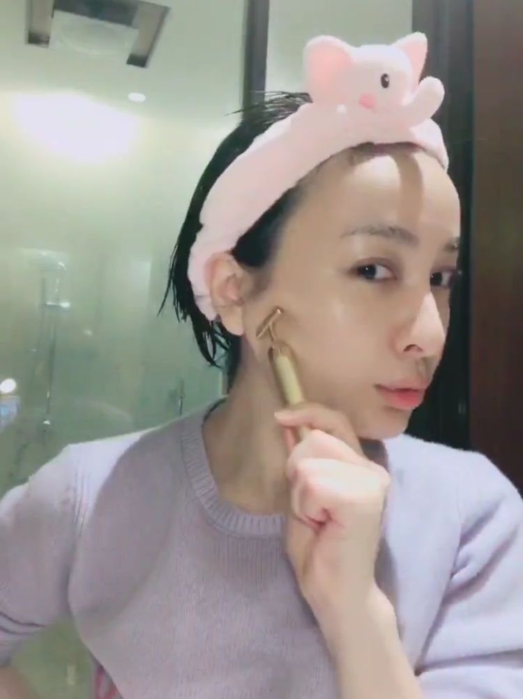 女明星为了变美能有多拼,女明星为了美有多拼完全版