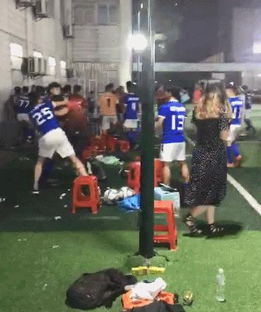 经典足球gif,足球热血励志图片