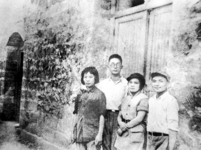 卓琳：名门闺秀，曾两次拒绝*小平邓**求婚，后相守58载不离不弃