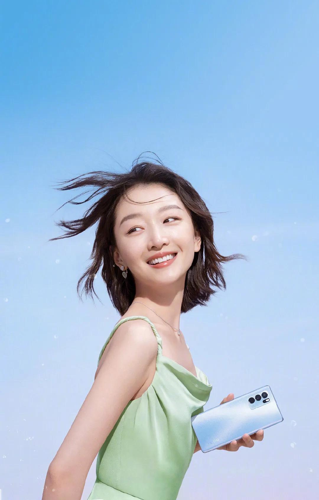 贵圈初恋脸大饼这么好恰？通稿乱飞，盘盘周冬雨背后的“学人精”