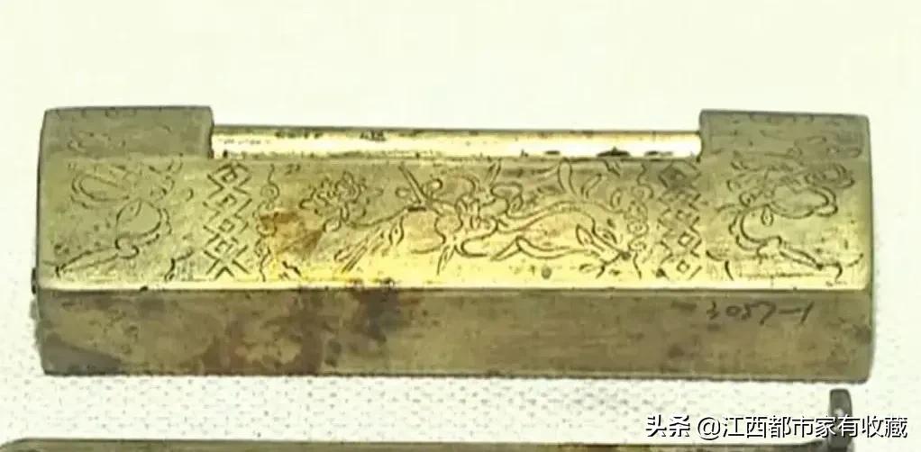 看，惊艳了时光的花旗锁