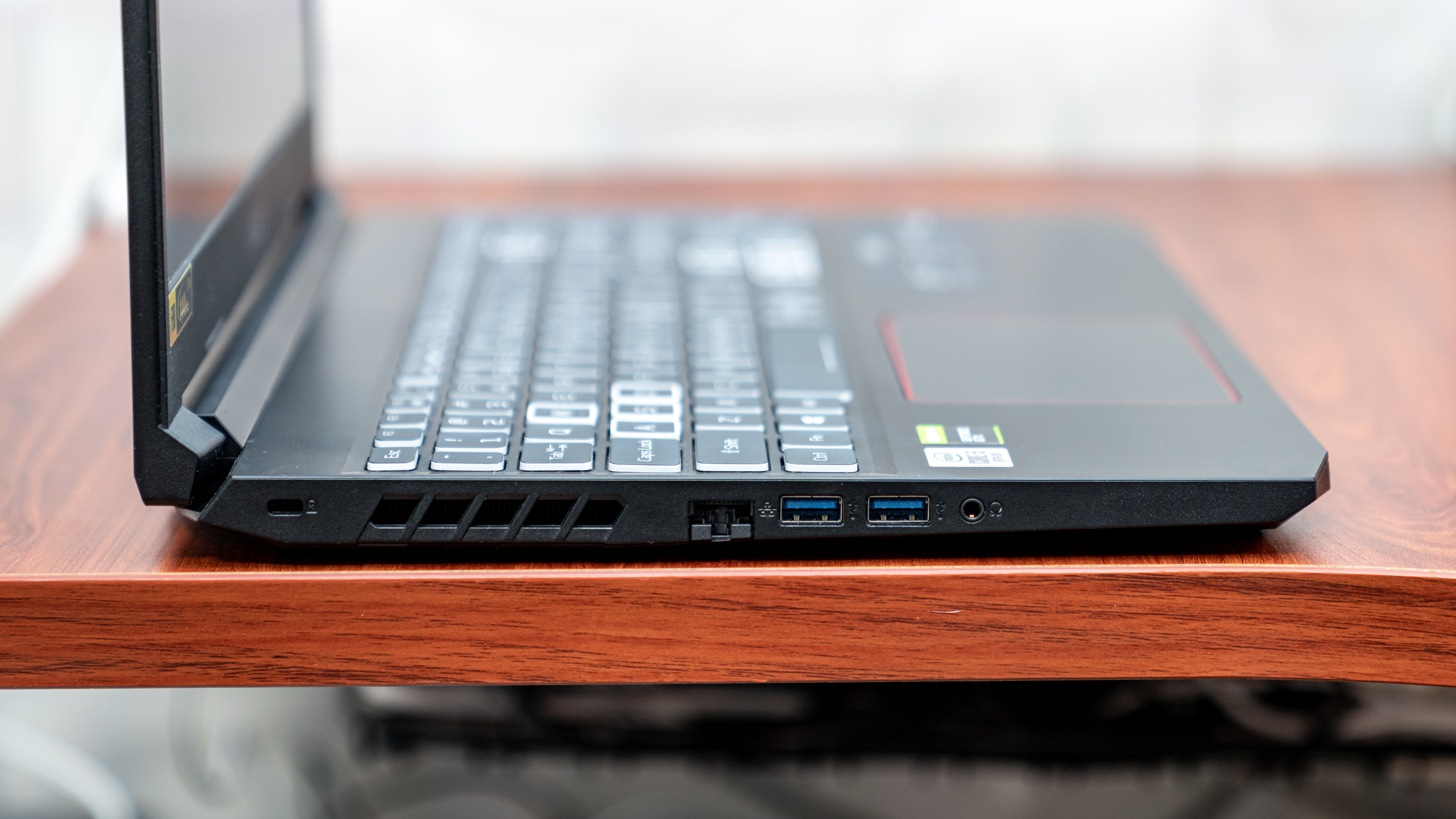 宏碁暗影骑士擎低配版测评,宏碁暗影骑士擎暴力测评