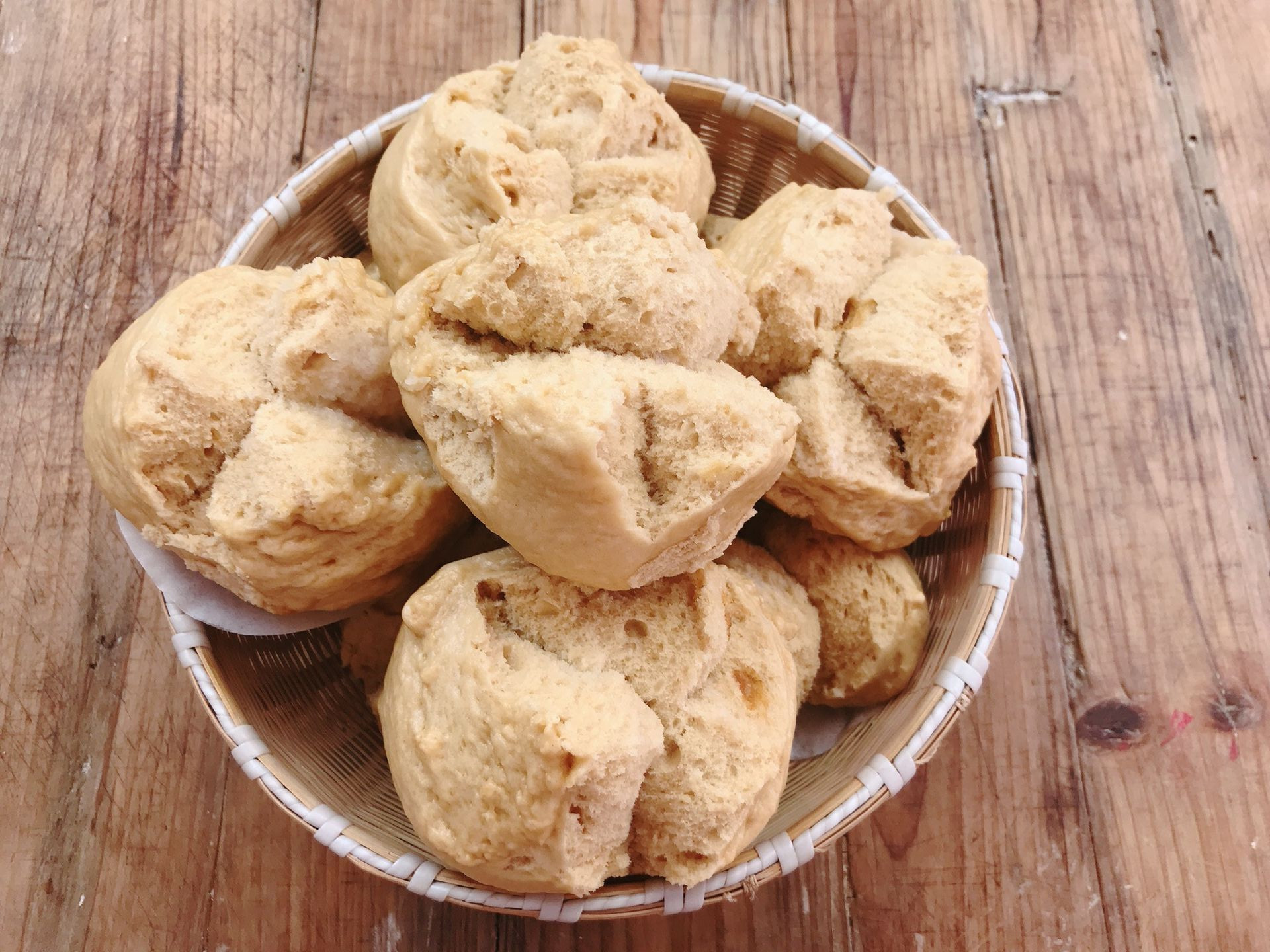 开花红糖馒头放小苏打还是泡打粉,无需醒发的红糖大枣开花馒头配方