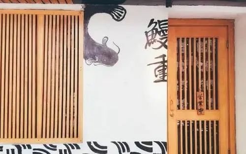 上海地铁一日游美食攻略,上海地铁2号线哪一站美食多