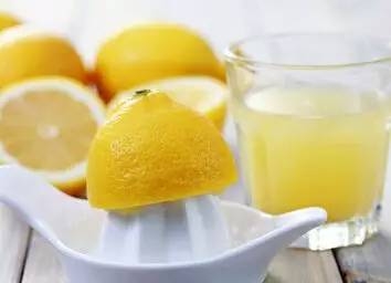 柠檬水的功能与功效禁忌和副功能,柠檬水功效与功能