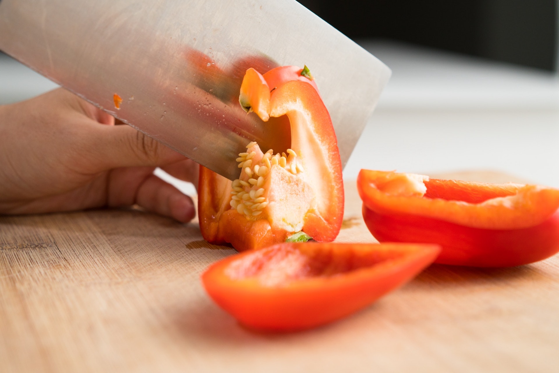 戈登拉姆齐厨艺技巧,戈登拉姆齐香草脆壳羊排