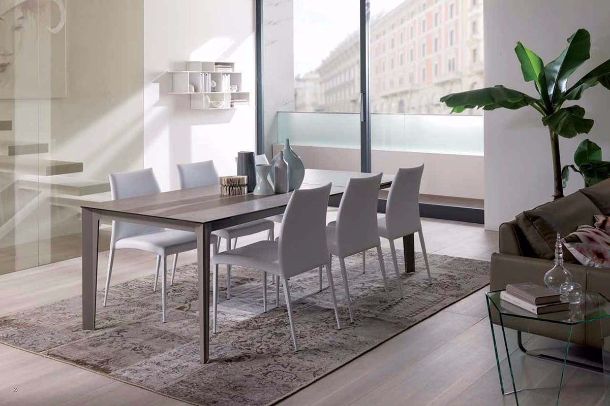 实木圆餐桌椅效果图,日照家具实木餐桌椅