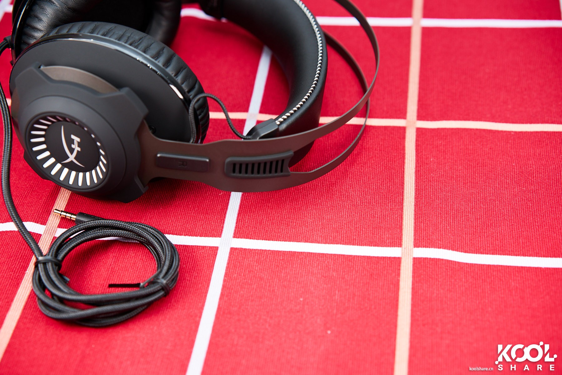 猛禽strix7.1耳机测评,华硕猛禽和金士顿黑鹰