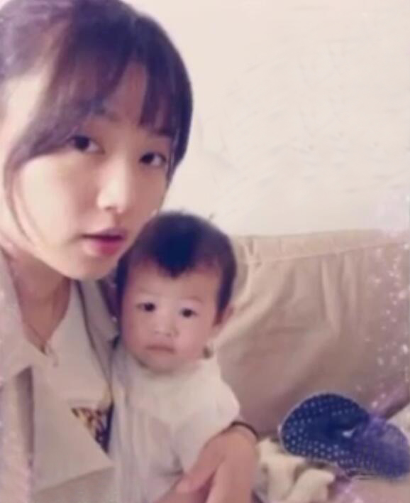 演员李健简历及妻子是谁,影视演员李健小时候的照片