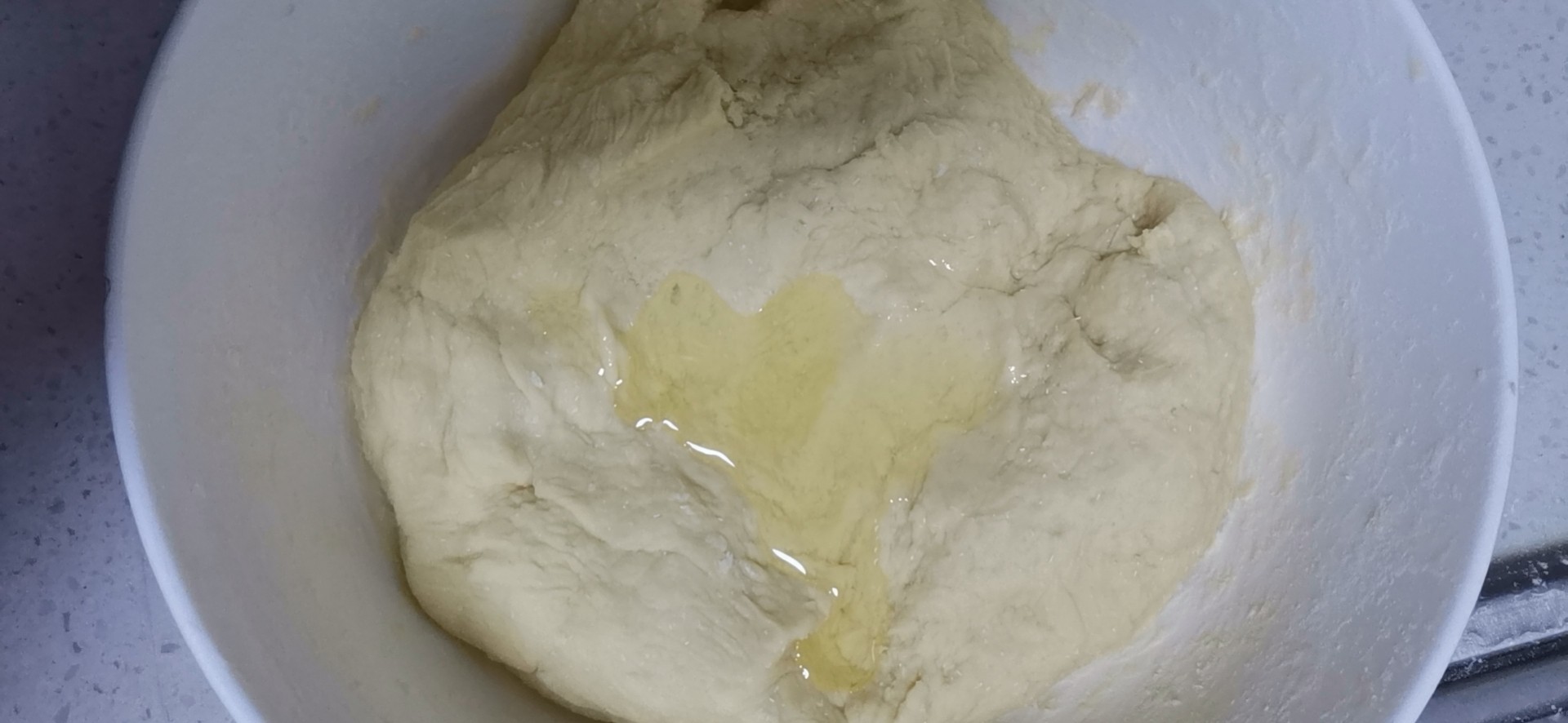 包子蒸回缩包子皮是苦的,包子蒸出来干瘪