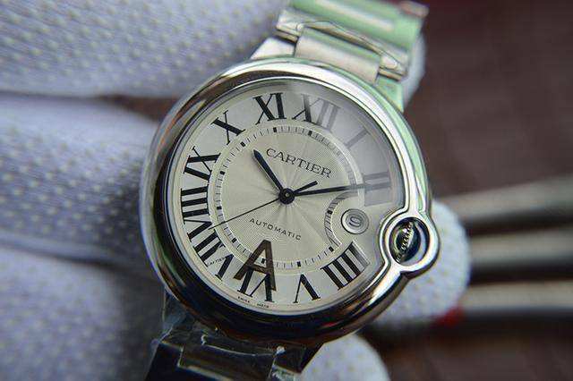 3万买手表卡地亚还是欧米茄,卡地亚蓝气球4万左右值得推荐吗