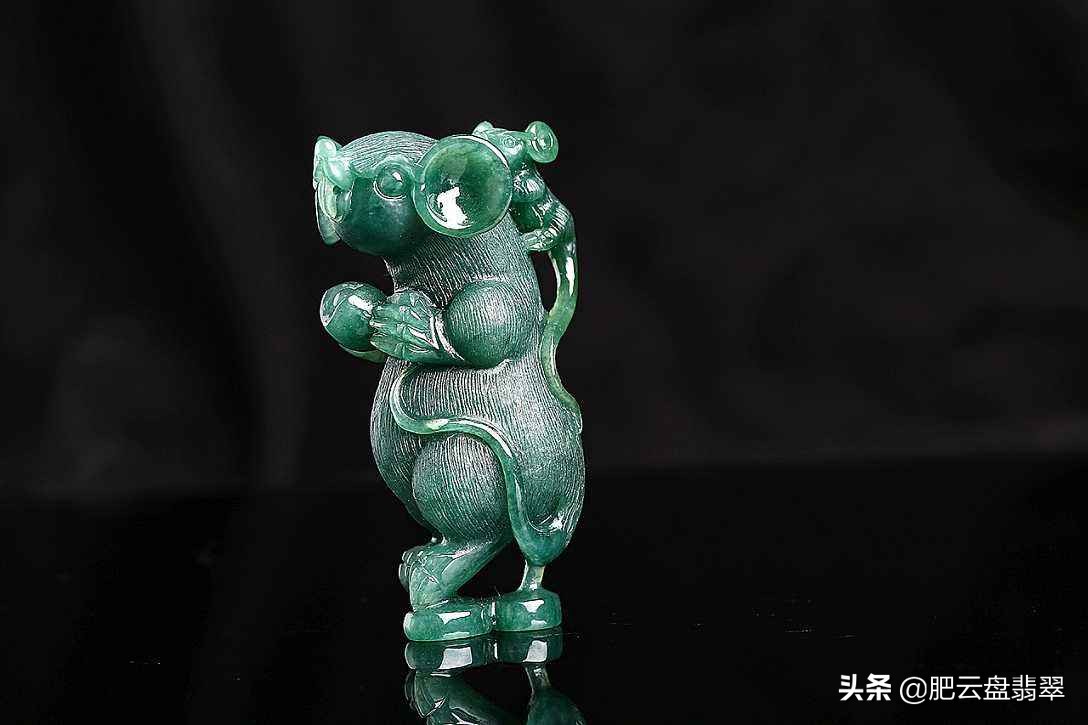 什么属相戴玉最好,牛属相合适佩戴什么玉