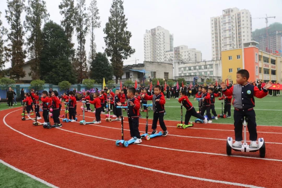 东升高沙幼儿园趣味运动会,南鹰幼儿园趣味运动会