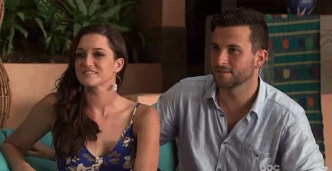 你对我有好感吗英文怎么说,我对你有意见用英语怎么说