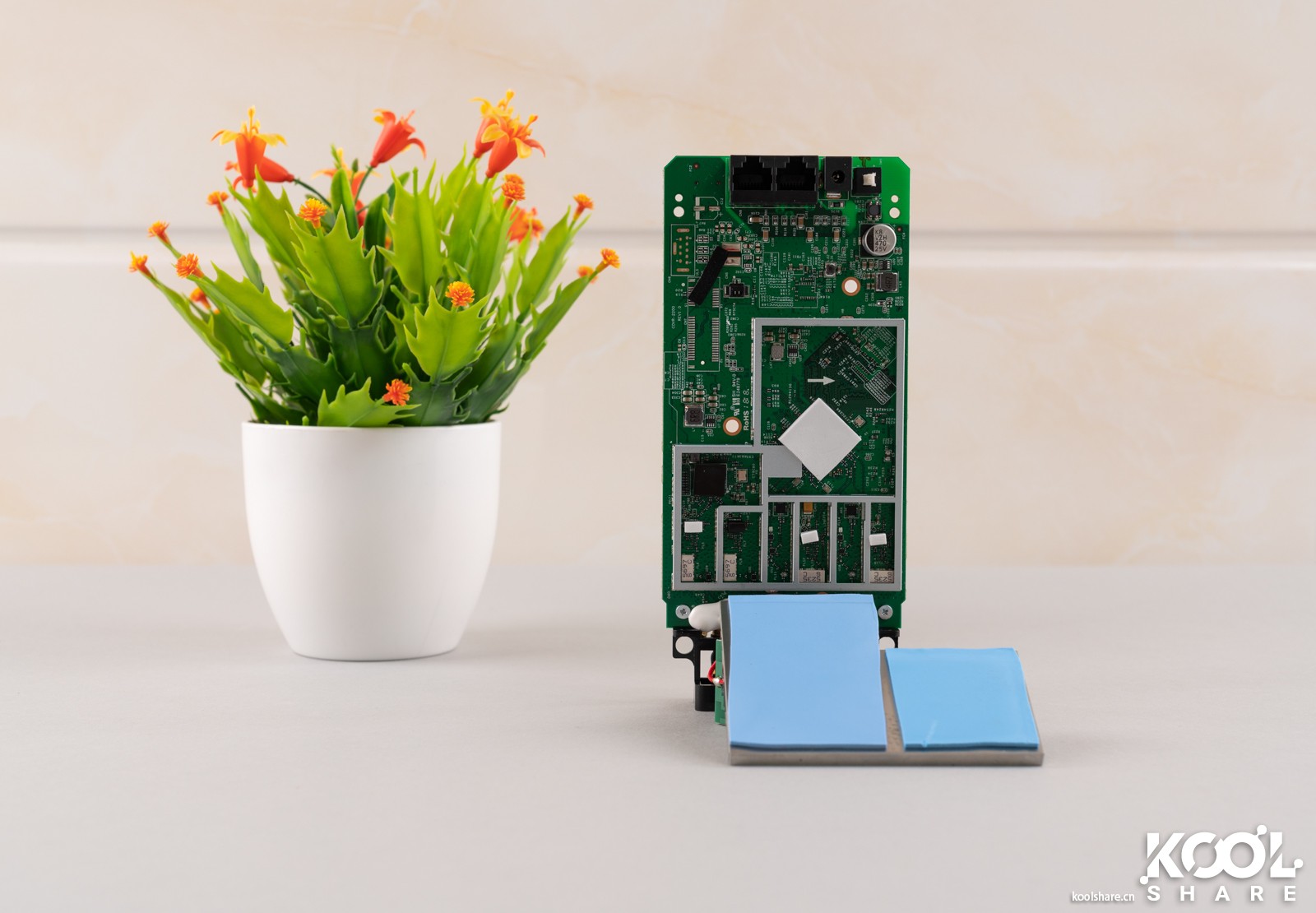 D-LINK友讯Covr-2202AC2200三频WIFIMesh系统开箱评测拆解