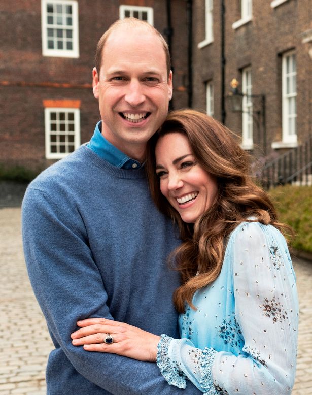 凯特王妃对戴安娜的态度,梅根想要戴安娜的蓝宝石订婚戒