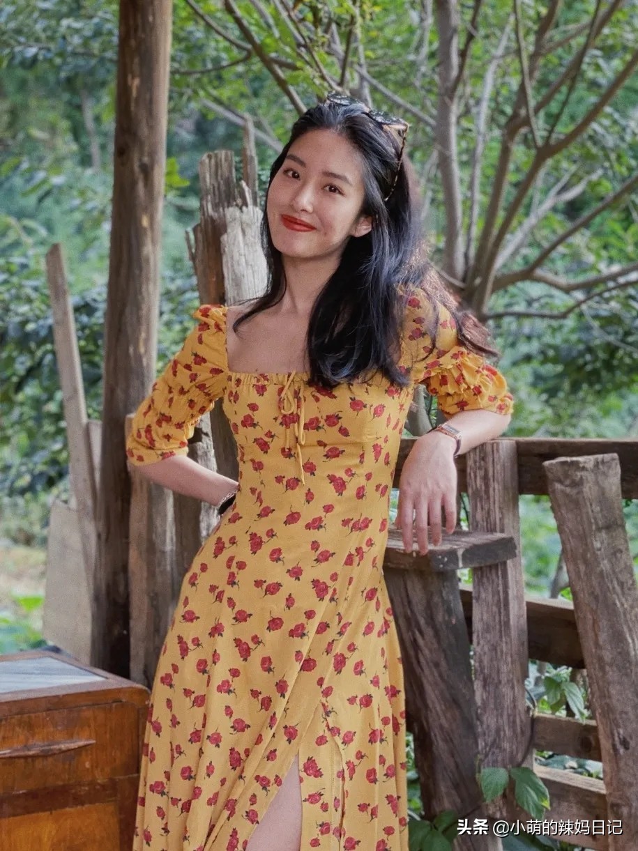 穿连衣裙能够配什么鞋,穿连衣裙上面搭配什么鞋子