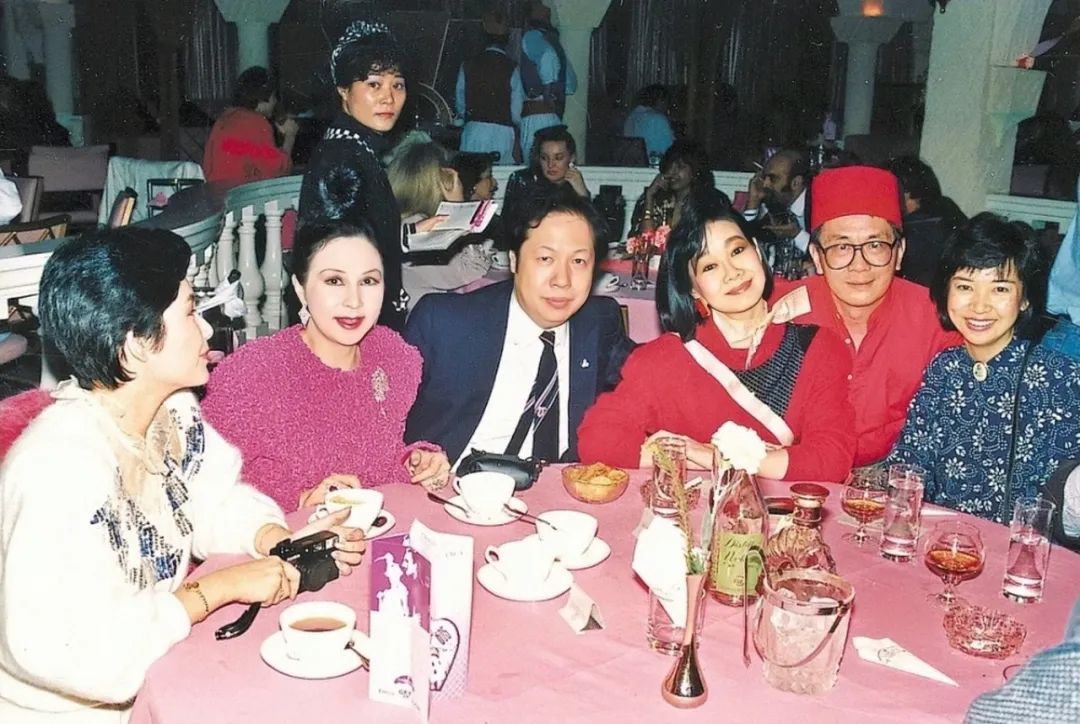 穿三百万皮草的香江富贵花，前半生让人羡慕，后半生却惨遭唾骂？