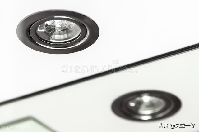 家里筒灯坏了想自己换请问怎么拆,旧筒灯坏了怎么修