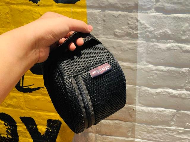 出门旅行，我有我的Bwitbee音乐U形枕头，出行更轻松