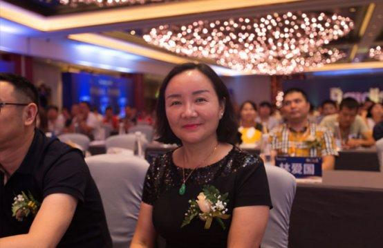 他们，是千万级别的大商，获得如此告捷，因为选择了巴迪斯吊顶